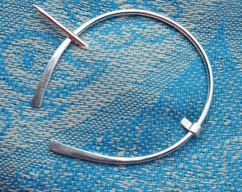 Sterling Silver Penannular Shawl Pin Brooch: Hand-Forged Kilt Clasp