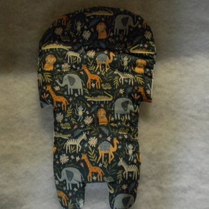Coprisedile impilabile con stampa animalier, molto carino.