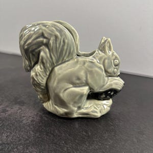 Vintage McCoy Squirrel Planter - Gray Squirrel Figurine - Midcentury USA Pottery 1950s