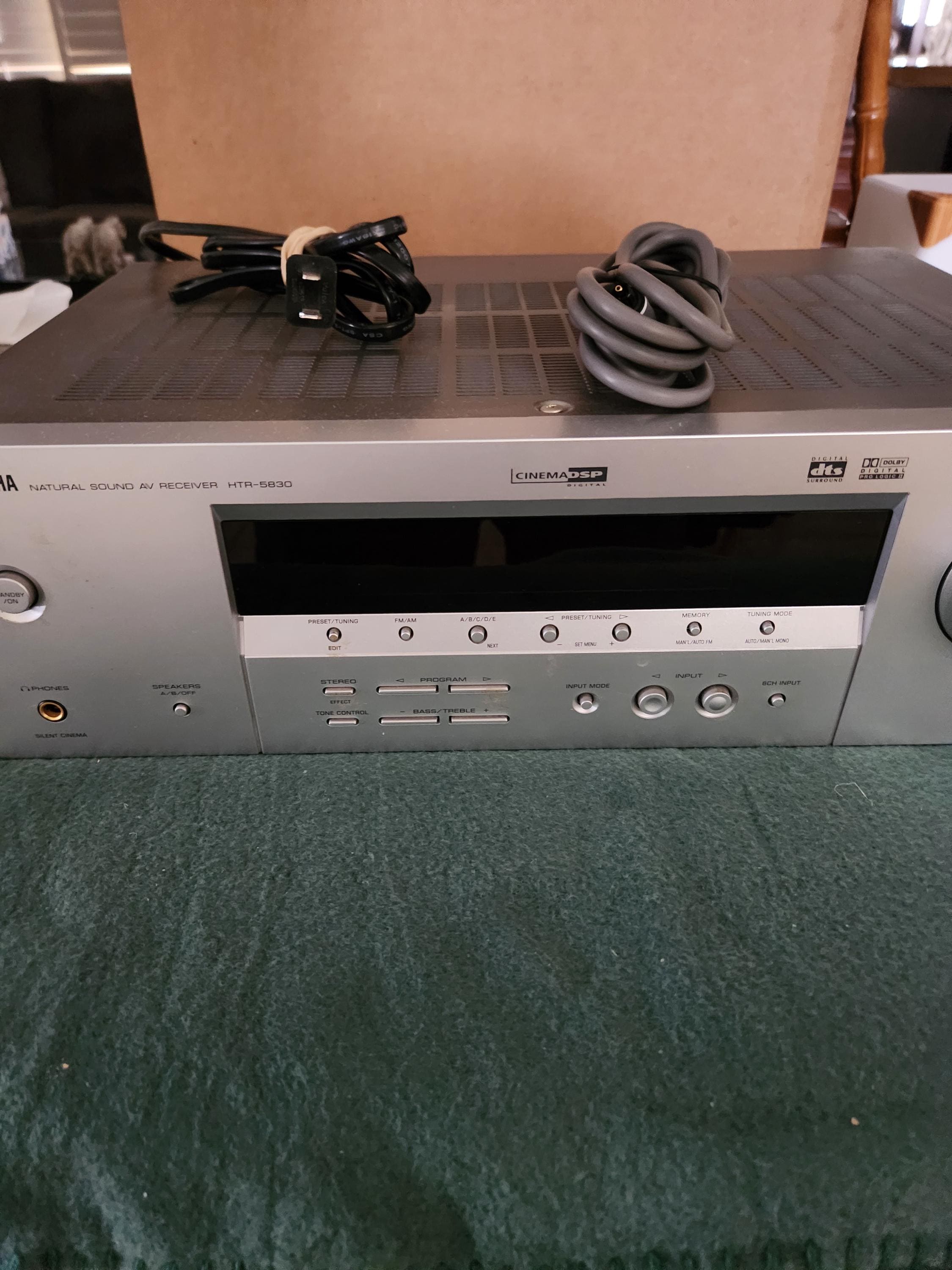 YAMAHA, 5.1 Home Surround System - HTR 5830 - USED - Great Condition - Complete