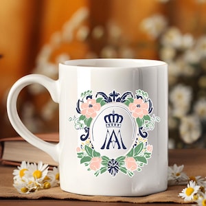 Marian Catholic Coffee Mug – Miraculous Medal Virgin Mary Cup – Traditional Catholic Gift – Faith Mug for Mom – Marian Cross Design