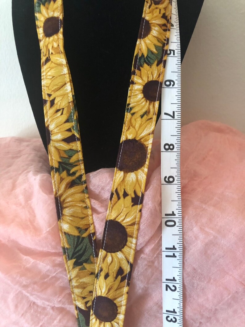 fake sunflower lanyard