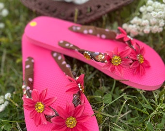 Handgefertigte stilvolle Cosmos Pink Flower Flip Flops Modische Strand Sandalen Rosa Schuhe Für Frauen Pink Sparkle Sandalen für jeden Anlass