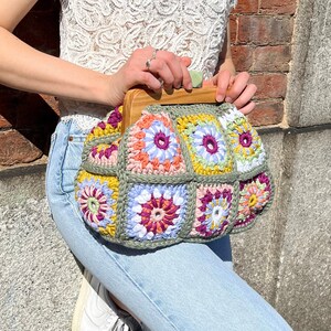 Pattern Crochet Granny Square Bag Wood Handle
