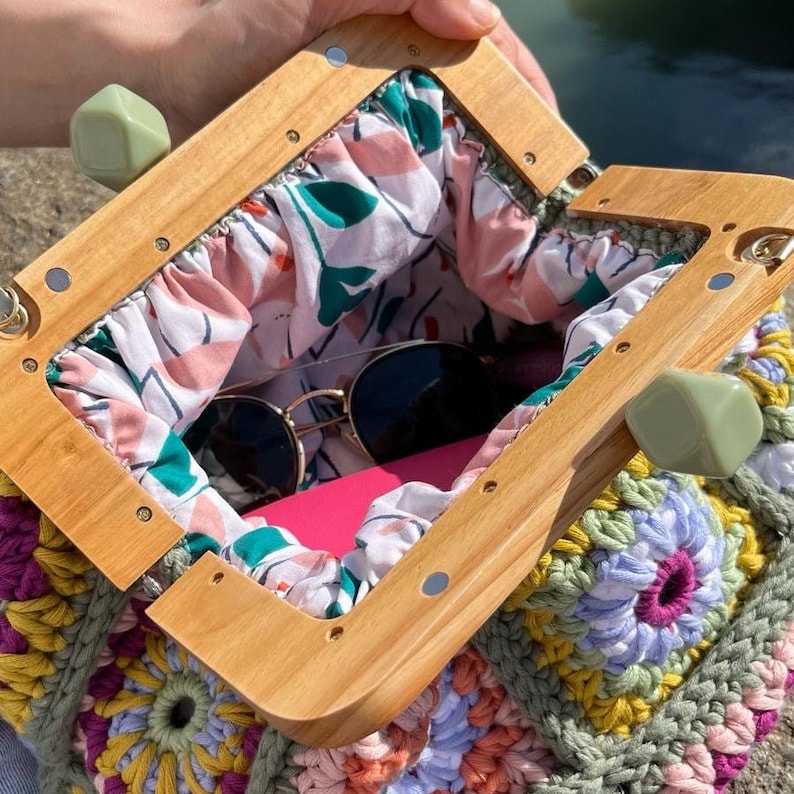 Pattern Crochet Granny Square Bag Wood Handle