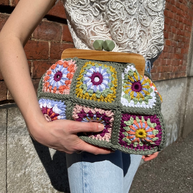 Pattern Crochet Granny Square Bag Wood Handle