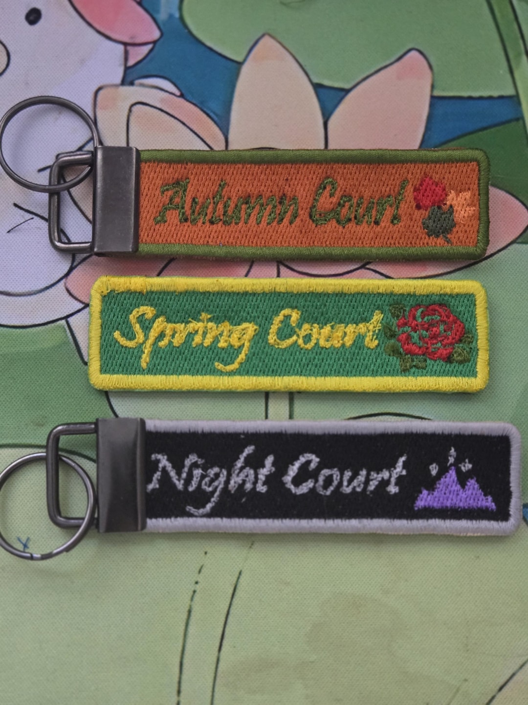 A Court of Thorns and Roses Keychain and Patch - Etsy