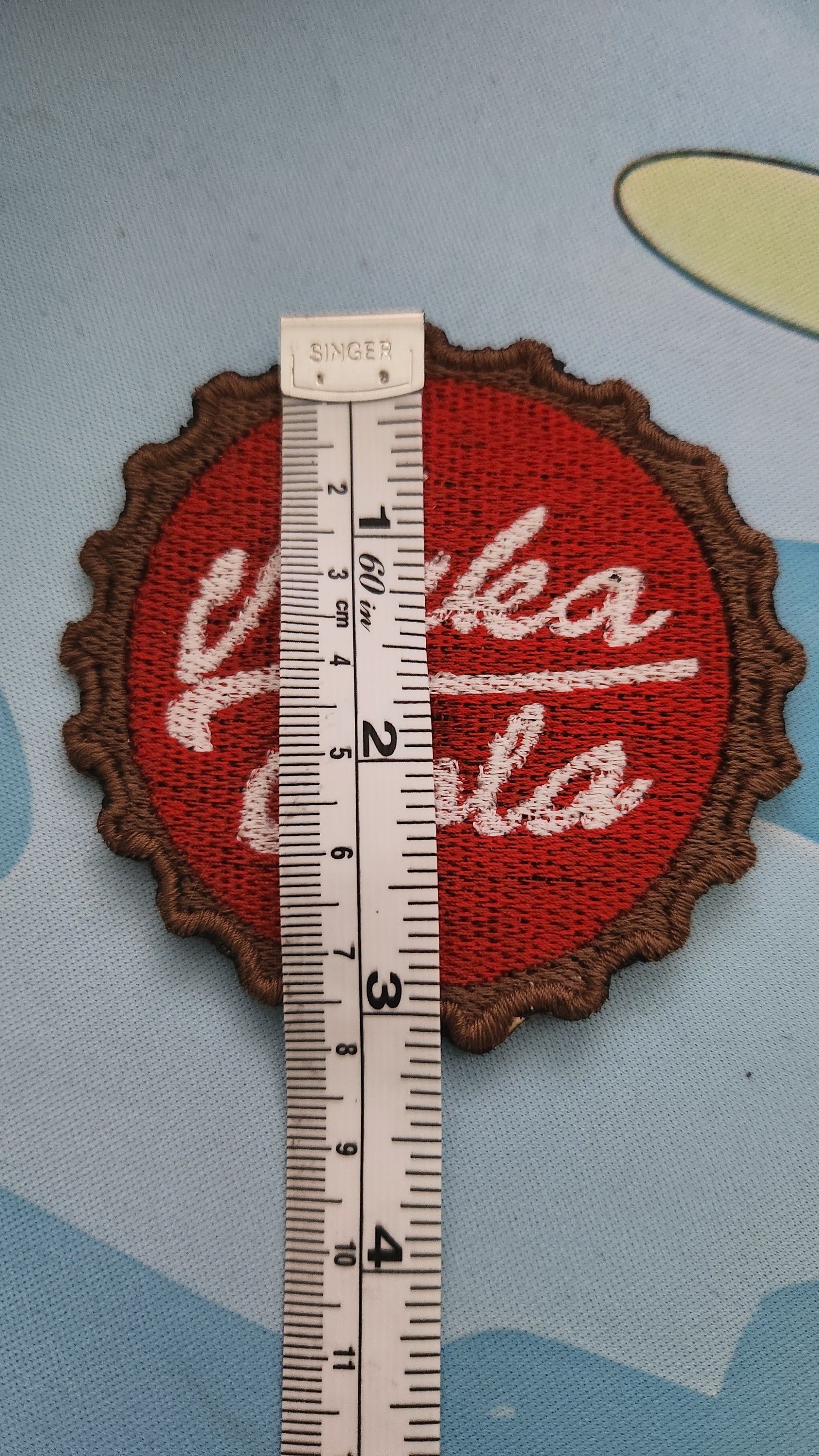 Badge Broche Nuka Cola Fallout - Argent Métal, 35mm, Clip Papillon
