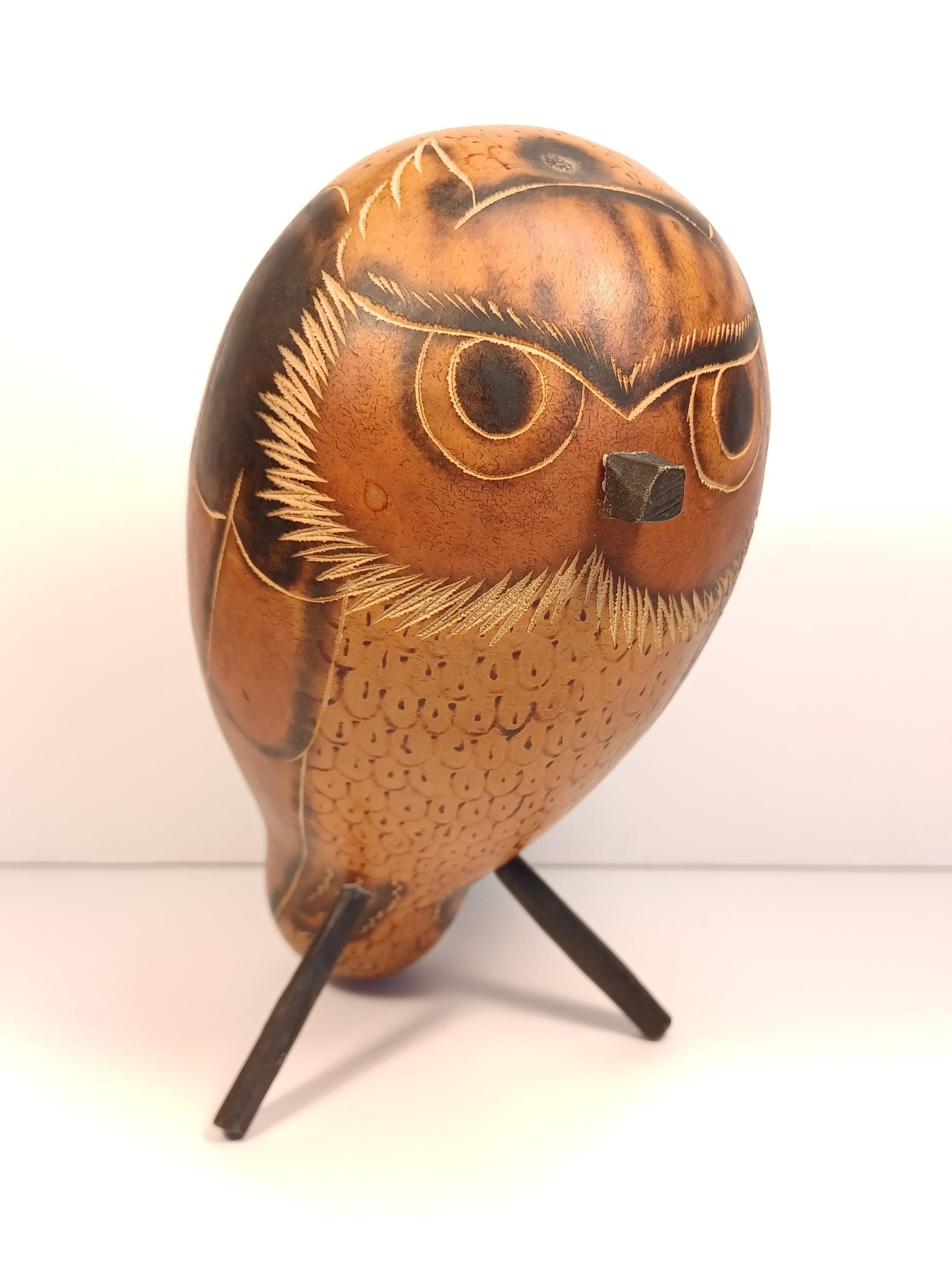 Peruvian Folk Art Owl Figurine – Calabash Gourd Hand Carved and Crafted in Ayocucho Region