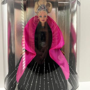 Mattel Barbie 1998 Holiday Special Edition 20200 NRFB Vintage