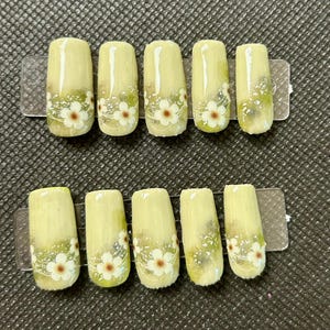 green floral design press on nails