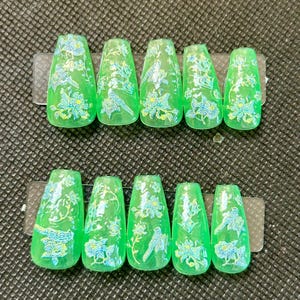 green glow spring press on nails