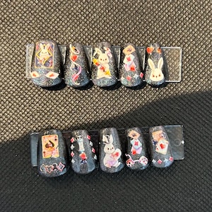 unghie finte con coniglietto di Las Vegas e occhi di gatto