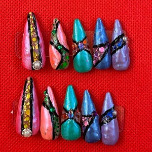 abstract rainbow glitter press on in nails