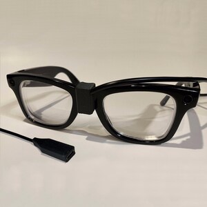 Cable de carga Meta Ray Ban Wayfarer - USB-C hembra - Adaptador portátil con clip. Requiere cable USB-C, cargador para el hogar, el trabajo y los viajes