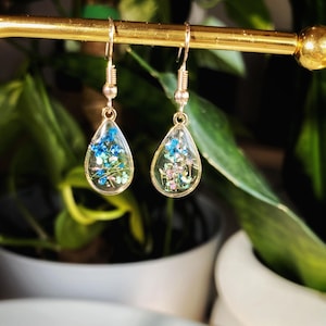 Handmade Dry Pressed Flower Resin Earrings Flower Dangle Jewelry Real Flower Resin Drop Earrings Unique Gift for Her Mother’s Day gift blue