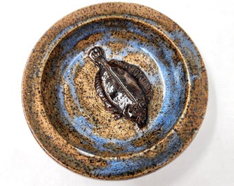 Handmade Pottery Ring Dish or Spoon Rest - Flounder Image
