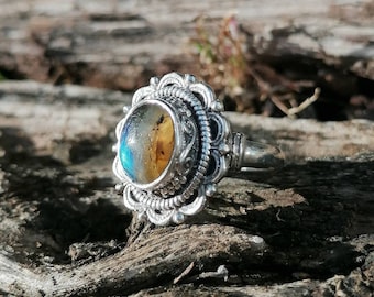 Silver and labradorite ring