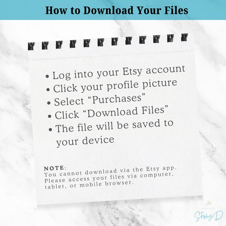 Puede incluir: Una hoja de papel blanca con texto negro que explica c&oacute;mo descargar archivos de Etsy. El texto dice: "Inicie sesi&oacute;n en su cuenta de Etsy", "Haga clic en su foto de perfil", "Seleccione "Compras"", "Haga clic en "Descargar archivos"", "El archivo se guardar&aacute; en su dispositivo". El texto tambi&eacute;n dice: "NOTA: No puede descargar a trav&eacute;s de la aplicaci&oacute;n Etsy. Acceda a sus archivos a trav&eacute;s de una computadora, tableta o navegador m&oacute;vil."