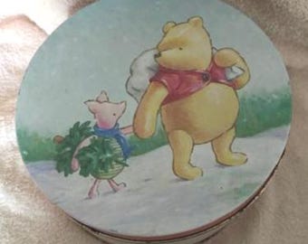Vintage Winnie the Pooh & Piglet Tin with Classic Storybook Artwork