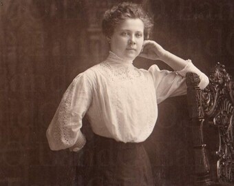 Tarjeta de gabinete antigua: retrato de una bella joven, década de 1900, Chicago, Illinois