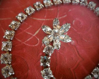 Antique Rhinestone / Rhinestone Choker / Cocktail Dress / Jewelry / Accessory / Flower Clasp / Star Clasp / 1950s Cocktail Chic