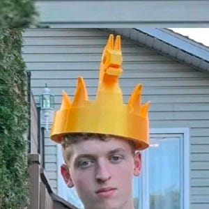 Fortnight MASSIVE Victory Crown! Gaming accessories, room decor, video games, funny desk toy, gag gifts, birthday party, setup battle royale