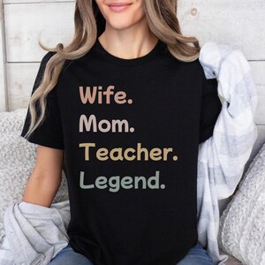 Frau Mutter Lehrer Legende Shirt, Lehrer Wertschätzung Geschenk, Lehrer Verbündeter, Begabter Lehrer Geschenke, Lehrervoll, Zurück für den SchulLehrer