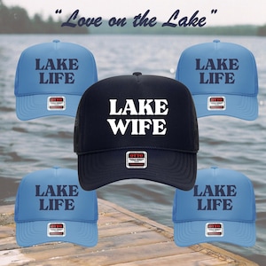 Cappellini per addio al nubilato &quot;Love On The Lake&quot;, cappellino da camionista personalizzato per addio al nubilato &quot;Lake Club&quot;, bomboniere per addio al nubilato in campeggio, moglie del lago, vita sul lago