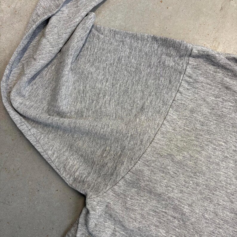 Vintage 2000s Nike Centre Swoosh Embroidered Thrashed Longsleeve T-Shirt / Retro / USA / Sportswear / Extra Large Gray zdjęcie 6