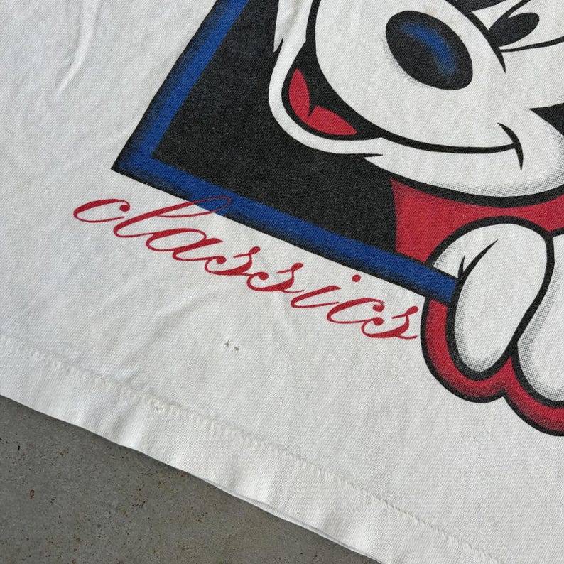 Vintage 90s Mickey Mouse Classics Cartoon Flawed T-Shirt / Retro / Disney / USA / Extra Large White image 6