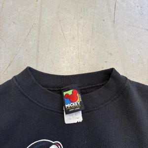 Vintage 90s Mickey & Minnie Mouse Cartoon Graphic Sweatshirt / Disney / Retro / USA / Medium Black image 4