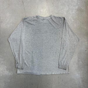 Vintage 2000s Nike Centre Swoosh Embroidered Thrashed Longsleeve T-Shirt / Retro / USA / Sportswear / Extra Large Gray zdjęcie 2