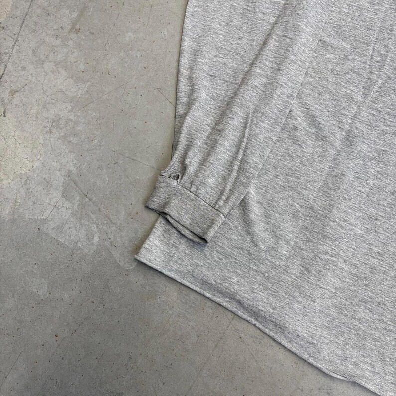 Vintage 2000s Nike Centre Swoosh Embroidered Thrashed Longsleeve T-Shirt / Retro / USA / Sportswear / Extra Large Gray zdjęcie 8