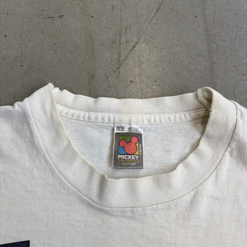 Vintage 90s Mickey Mouse Classics Cartoon Flawed T-Shirt / Retro / Disney / USA / Extra Large White image 9