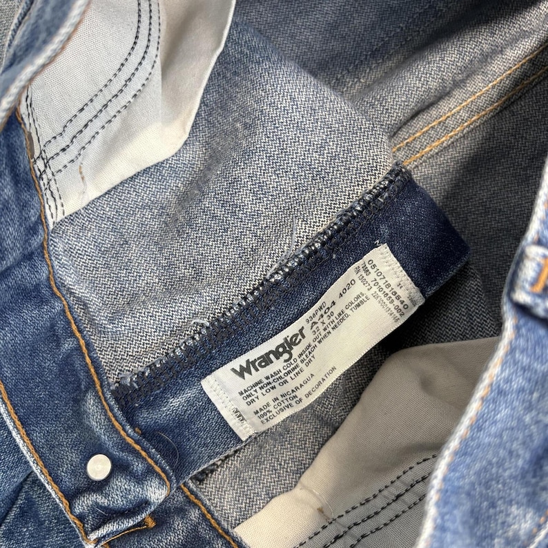 Vintage 90s Wrangler Faded Dark Wash Relaxed Jeans / Outerwear / Retro / USA / Size 32 image 5