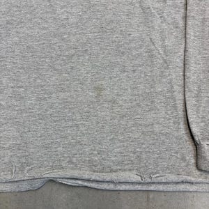 Vintage 2000s Nike Centre Swoosh Embroidered Thrashed Longsleeve T-Shirt / Retro / USA / Sportswear / Extra Large Gray zdjęcie 5