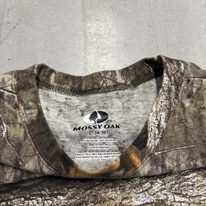 Vintage 2000s Mossy Oak Realtree Camo Longsleeve T-Shirt / Outerwear / Retro / Camo / Small image 4