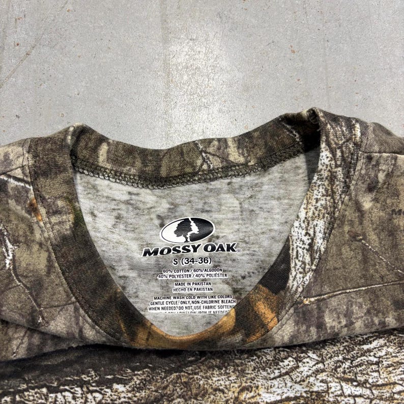 Vintage 2000s Mossy Oak Realtree Camo Longsleeve T-Shirt / Outerwear / Retro / Camo / Small image 4