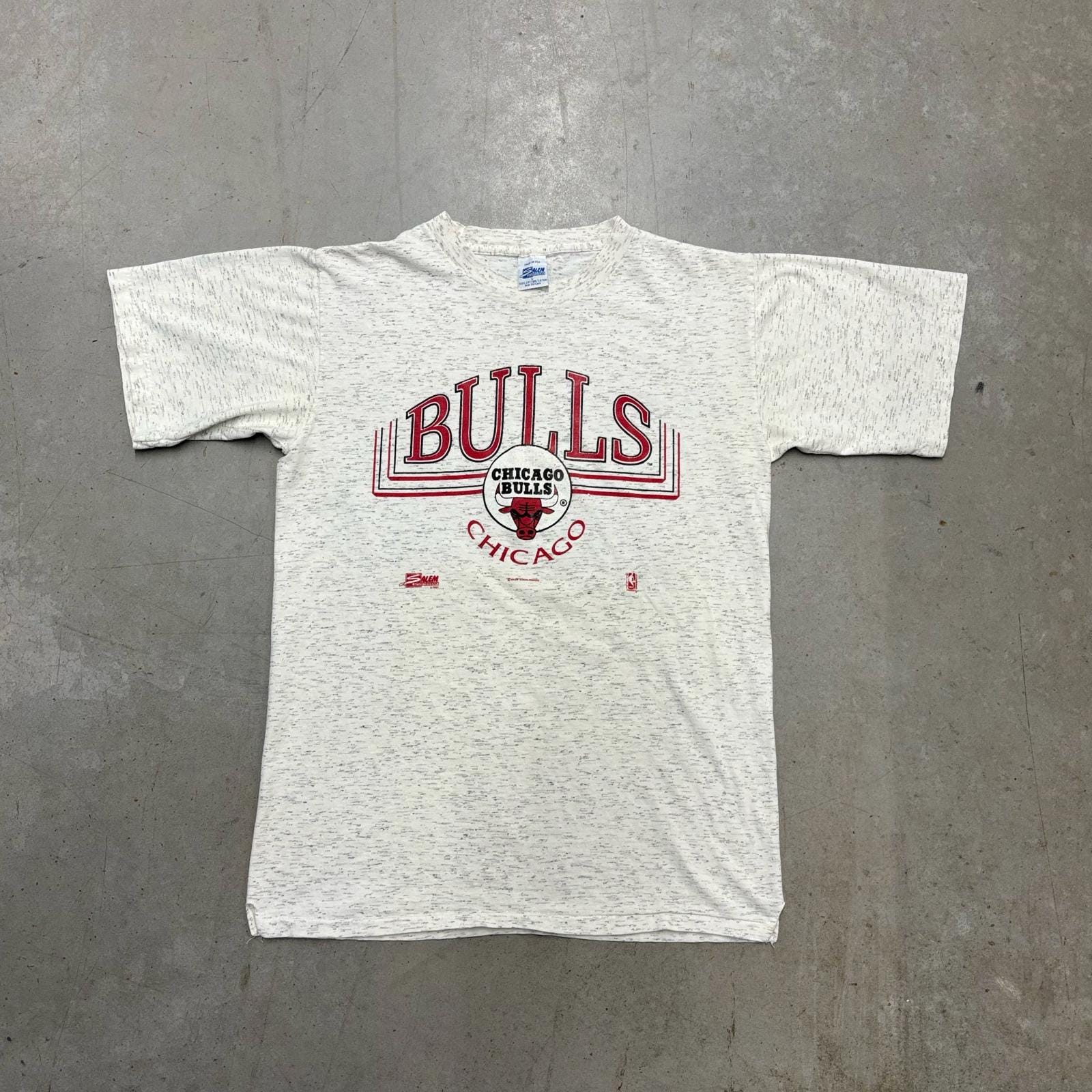 90s CHICAGO BULLS Tee SALEMボディ USA製 90s CHICAGO BULLS Tee SALEMボディ USA製 90s CHICAGO BULLS