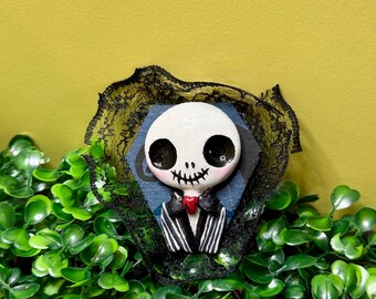 Imán de arcilla de madera inspirado en Jack Skellington