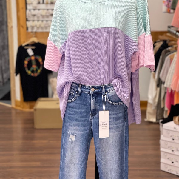 calling your name color block top