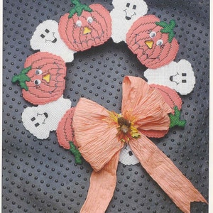 Halloween Wreath -   plastic canvas pattern -  Pumpkin and Ghost Faces