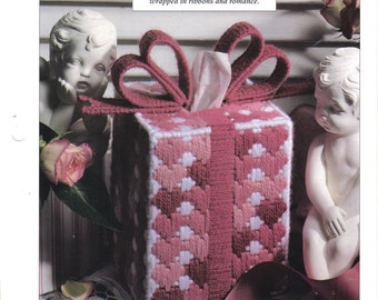 Valentine Tissue Box Cover ~ plastic canvas pattern