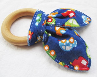 Natural Wooden Teether with Crinkles - On the Go Mini Cars - New Baby Gift - Natural Teething
