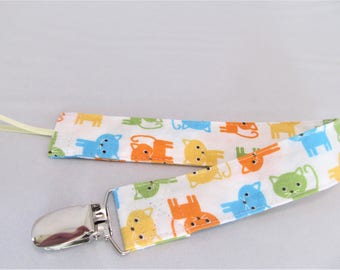 Universal Fabric Pacifier & Toy Clip - Kitty Kitty aux Bermudes - Neutre - Paci Clip, Toy Clip, Binky Clip, Baby Shower Gift