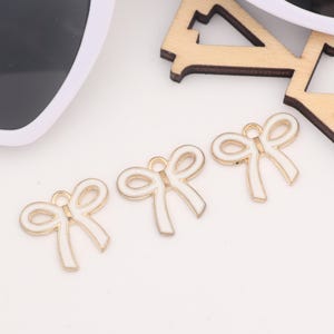 Gold Plated White Bow Alloy Pendant, Cute Bow Jewelry Findings, Pendant for Necklace, Earrings & Bracelet, DIY Craft Supplies AC064