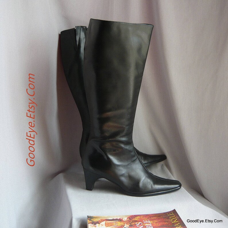 Vintage Black Leather Knee Boots w Stretch Vents size 8 m Eu 38 .5 UK 5 .5 90s Low Kitten Heel made in Brazil
