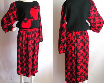 Fab Vintage Dress 2-piece Skirt Sweater Suit / PUZZLE PIECES in Red n Black Silk / 1990s Anne Crimmins UMI Collection Hong Kong