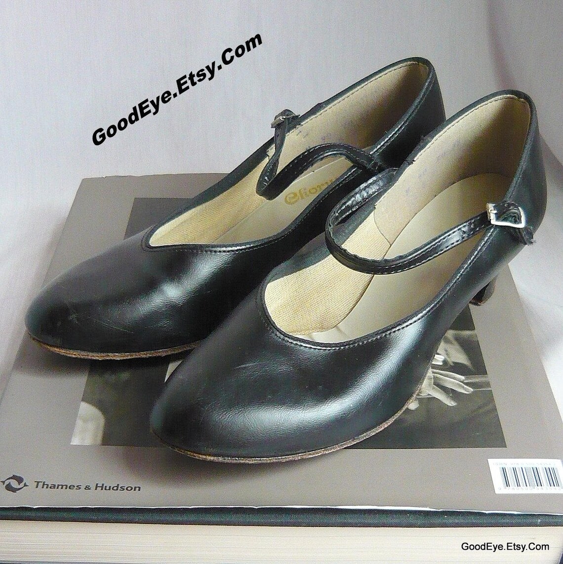 Vintage Mary Jane Dance Shoes with Leather Sole / size 8.5 m Etsy